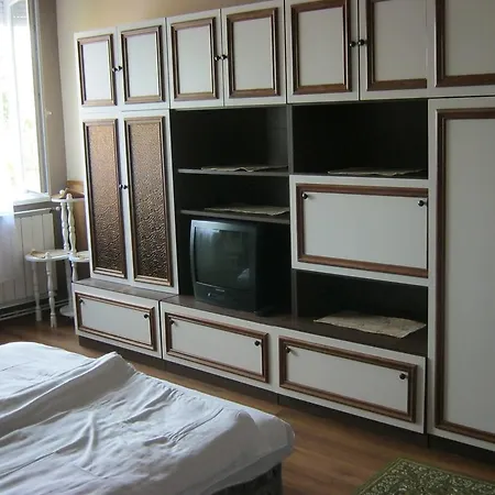 Kitti Balatonboglár